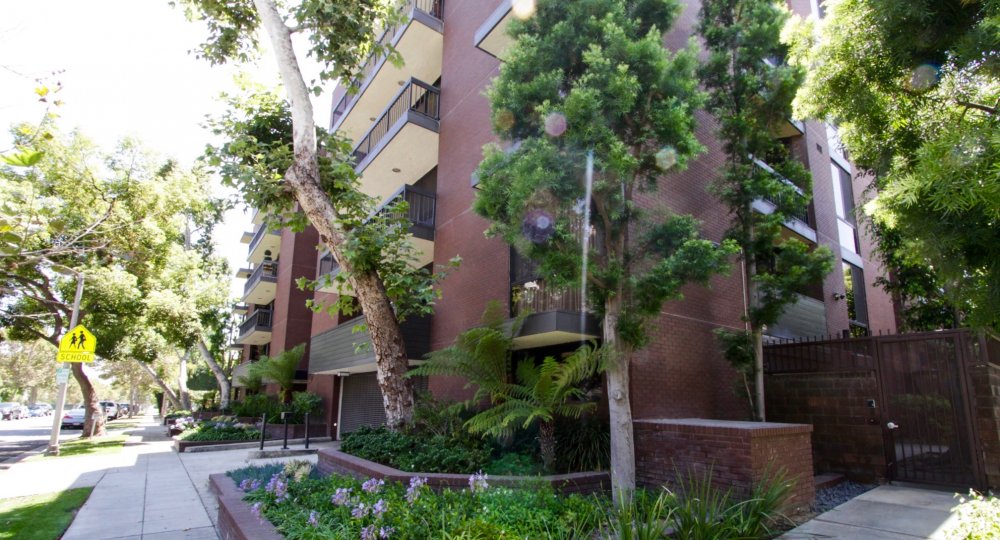 The landscaping of the Beverly Hills Pinnacle