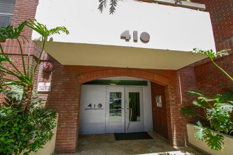 Address to Regency Royale condos in Brentwood