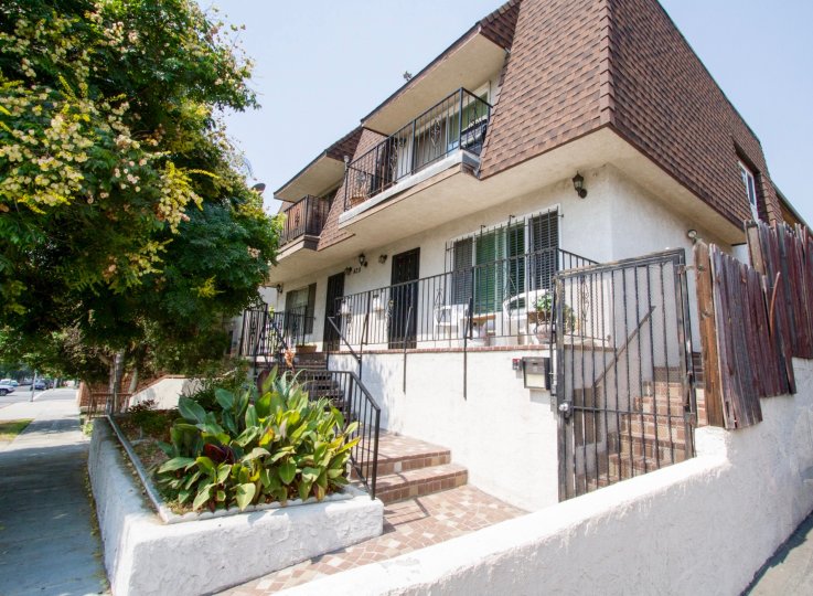 The building a 429 E Providencia Ave