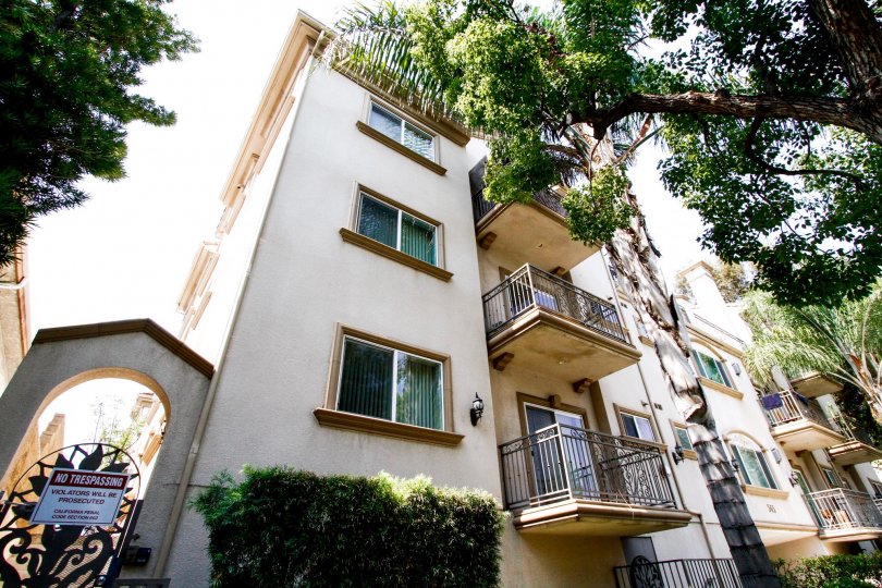 The windows at the Burbank Village Condominiums