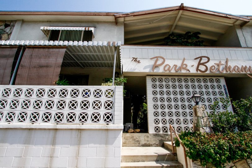 The entrance into The Park Bethany in Burbank California