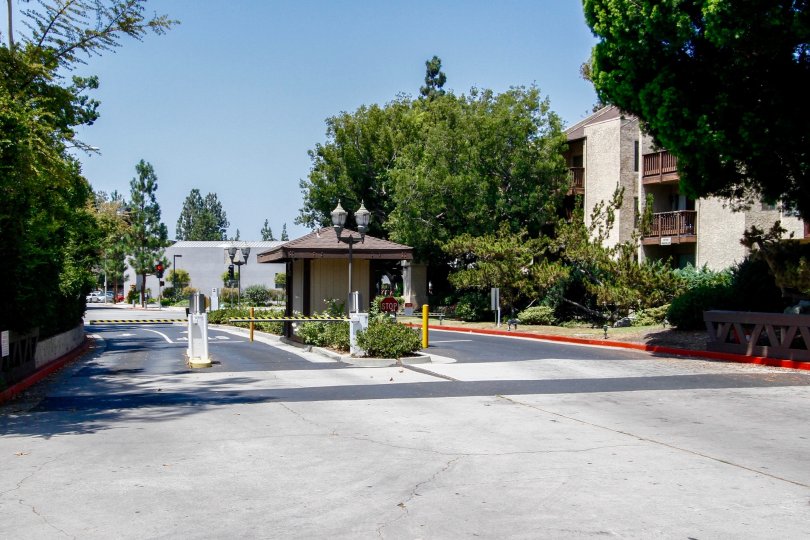 The security for parking at Lakeside Village