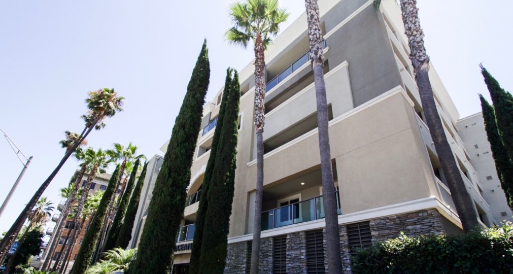 Condo building located at 1000 Ocean in Long Beach