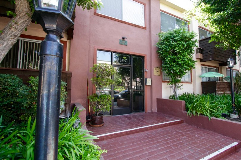 The paved staired entrance leading up to 5400 Newcastle Ave