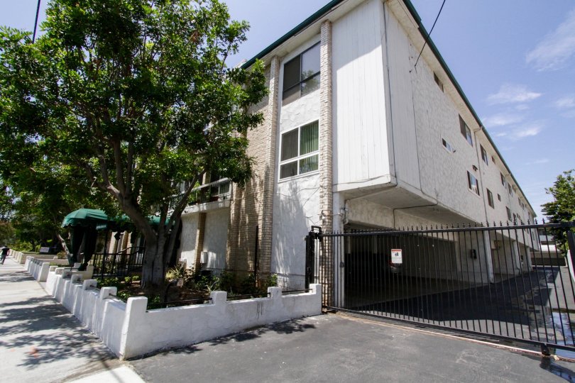 Private parking quarters at the Chateau Encino