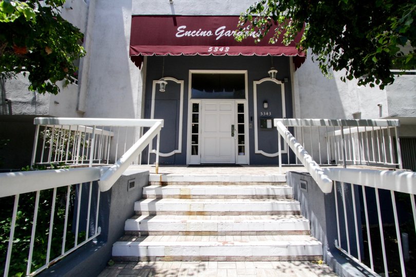 The wide entrance into the Encino Gardens building in Encino