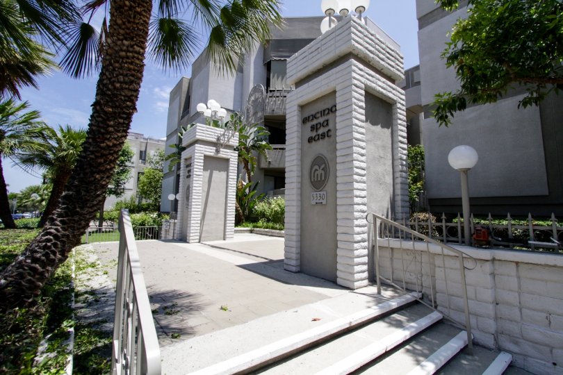 The platform leading into the Encino Spa East property