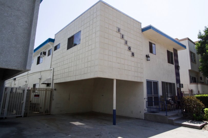 The Mira Lago building in North Hollywood