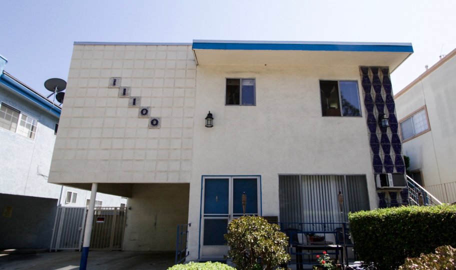 The windows in the Mira Lago in North Hollywood
