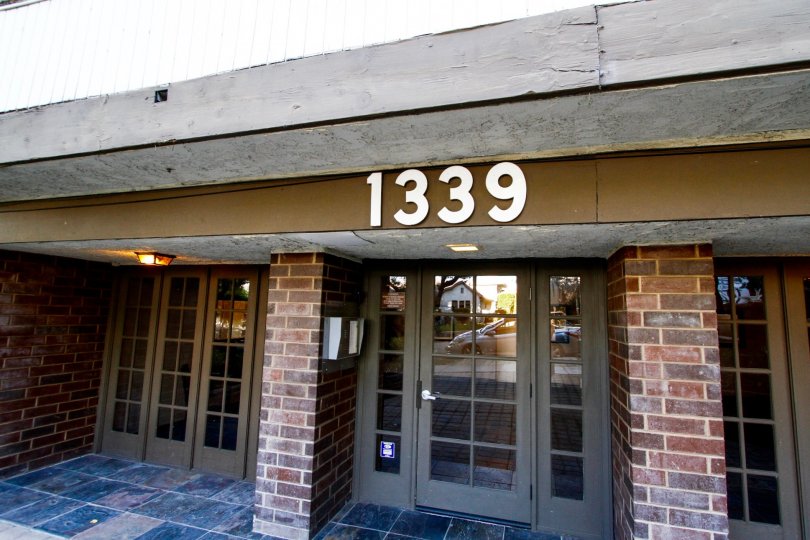 The address of Columbus Terrace above the entrance