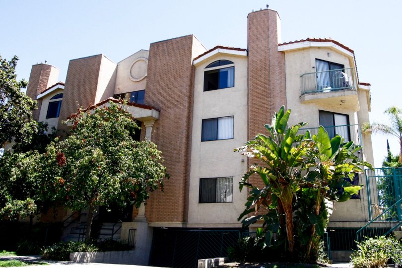 The Dryden Villas building in Glendale California