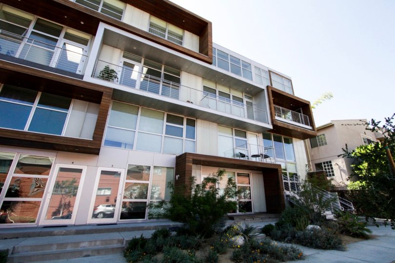 Beautiful modern architecture on the 611 N Bronson building in Hollywood