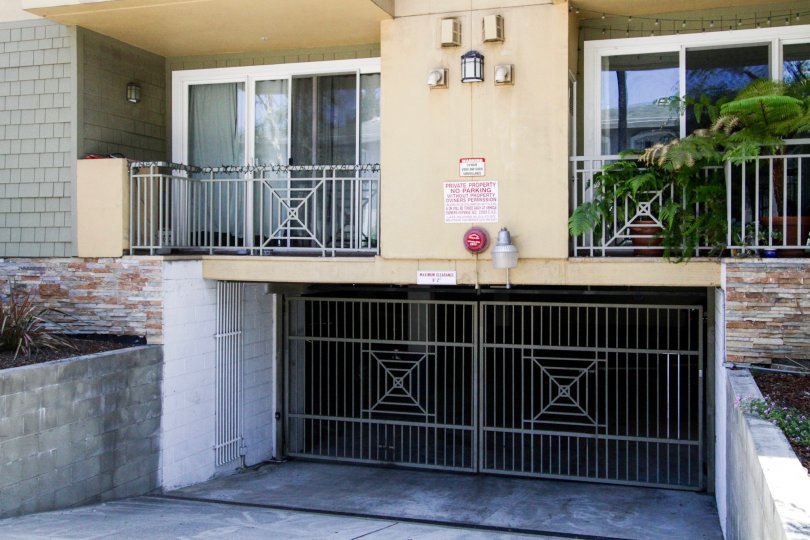 Carleton Plaza offer private gated parking
