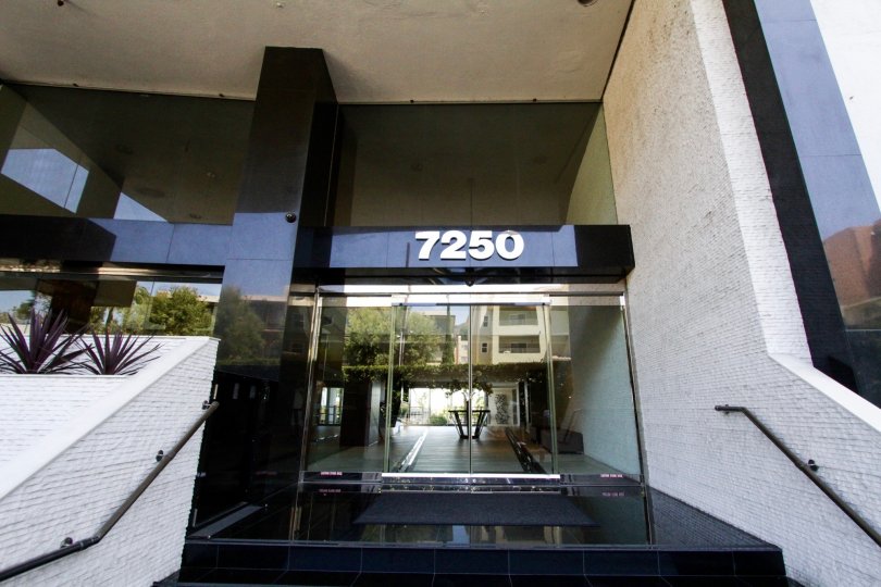 Glass doors lead to the lobby of Franklin Towers in Hollywood