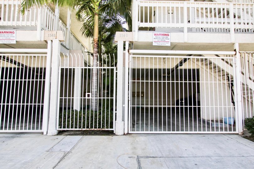 The driveway into Molino Terrace