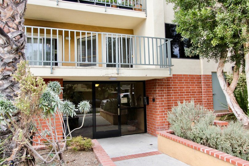 The entrance into Ransom Regency in Long Beach, California