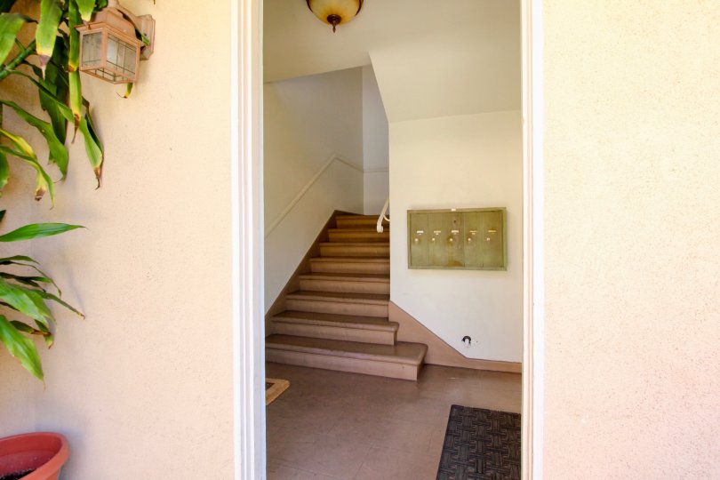 The stairs inside of Perlita Gardens I