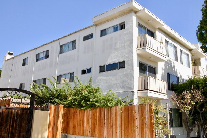 The privacy fence next to Vista Los Feliz