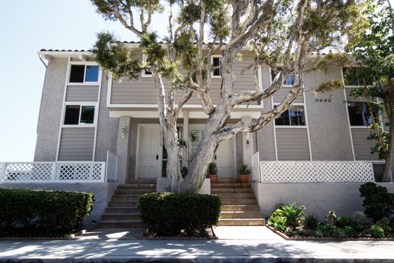 The entrance into units at Malibu Villas