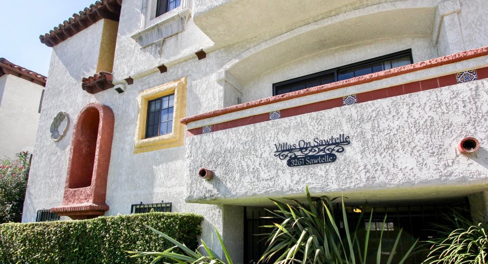 The name of The Villas on Sawtelle building