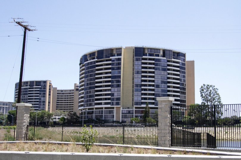 The architecture of Marina City Club