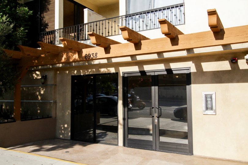 The entrance into Laurel Bliss in North Hollywood
