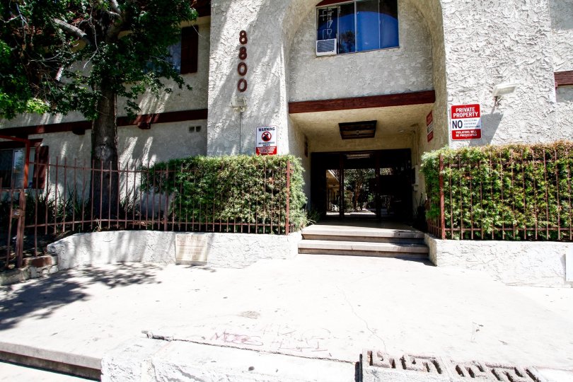 The entrance into Liu Lan in Panorama City California