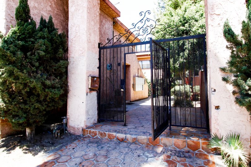 The gate into Tudor Regency