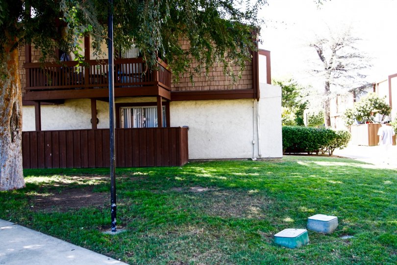 The yard in font of a building in Wakefield Park in Panorama City California
