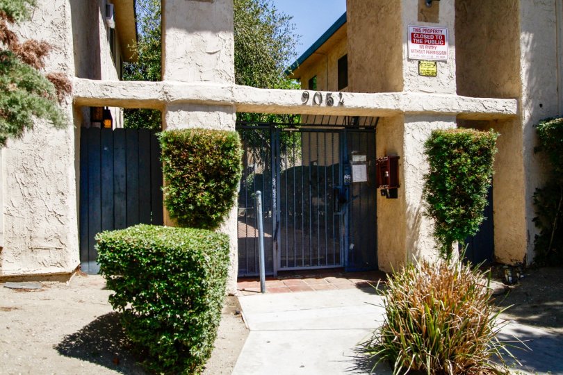 The entrance into Willis Gardens