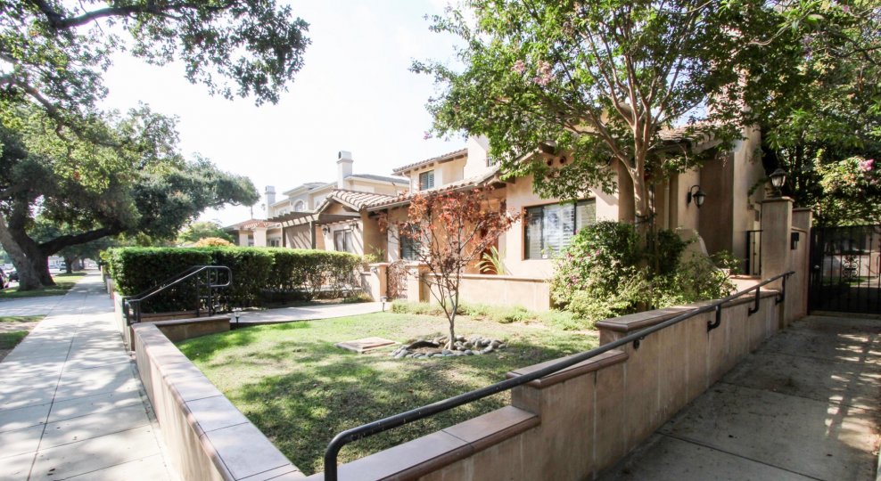The view of 2449 Oswego St in Pasadena, California