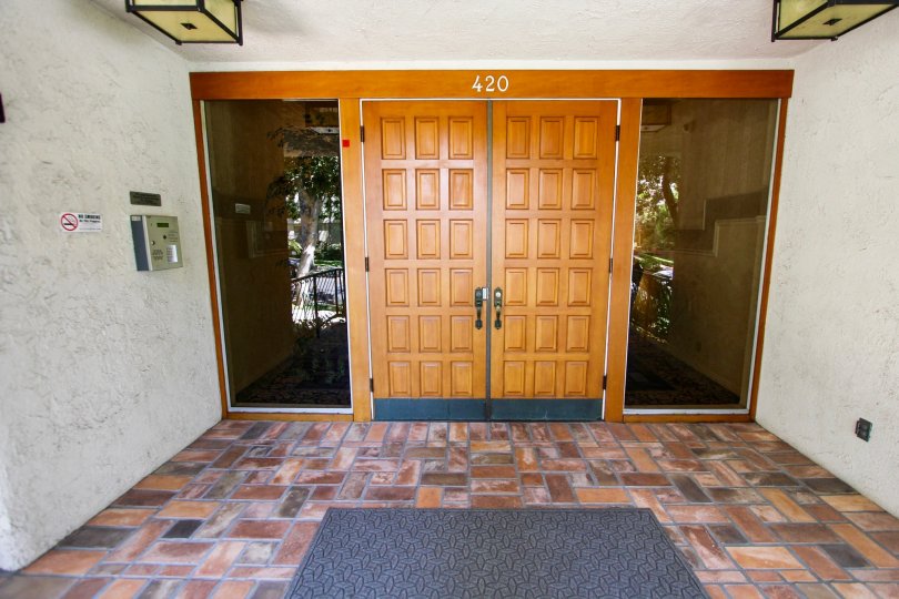 The entrance into Casa Serena