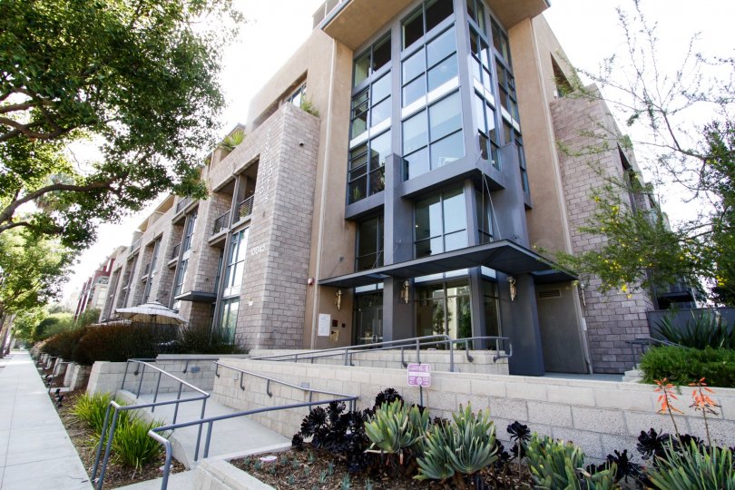 The entrance into Concert at Playa Vista