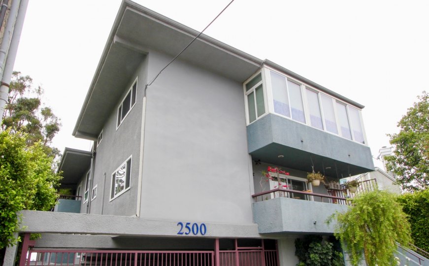 Sly as a Fox? Live in the beautiful Grey Fox apartments at 2500 4th St. The balconies are huge and offer plenty of room for your gardening needs!
