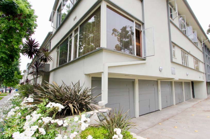The very best homes and views of idaho Arms, Santa Monica