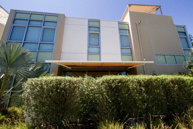The Neilson Way Townhomes building in Santa Monica
