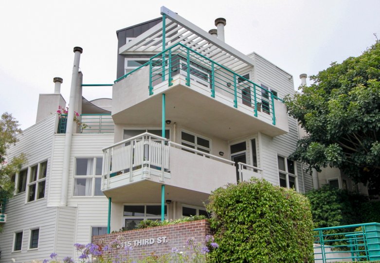 Interesting modern architecture of the Sea View Collection.