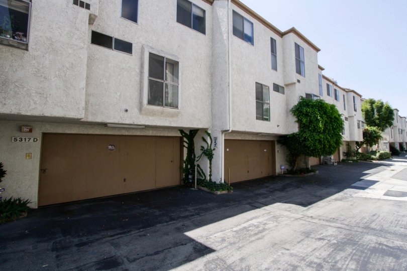 The parking at Coldwater Villas in Sherman Oaks
