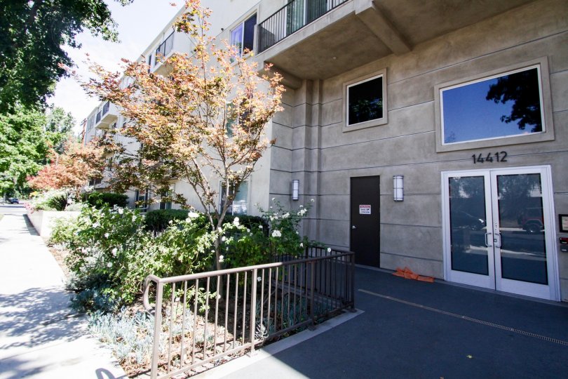 The entrance into Killion Condos
