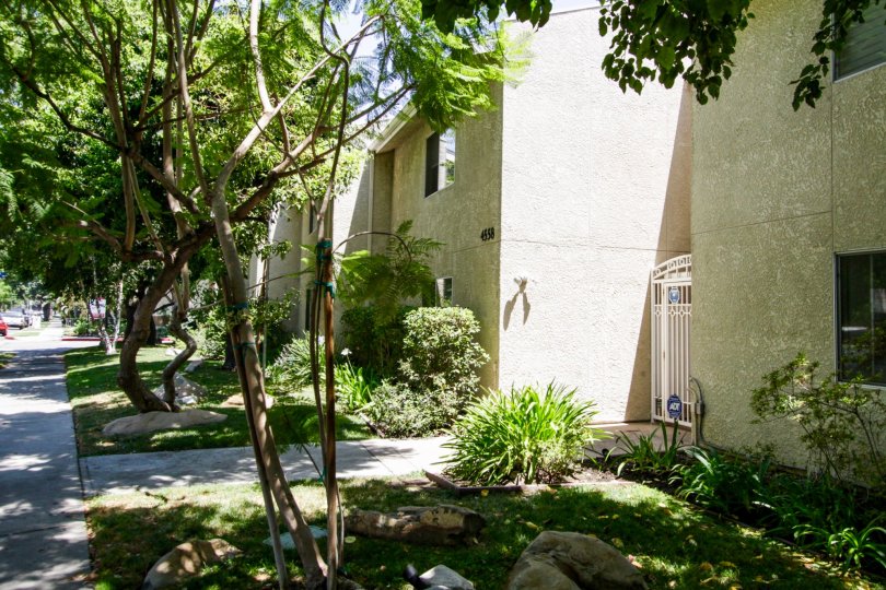 The Town & Country Townhomes in Sherman Oaks
