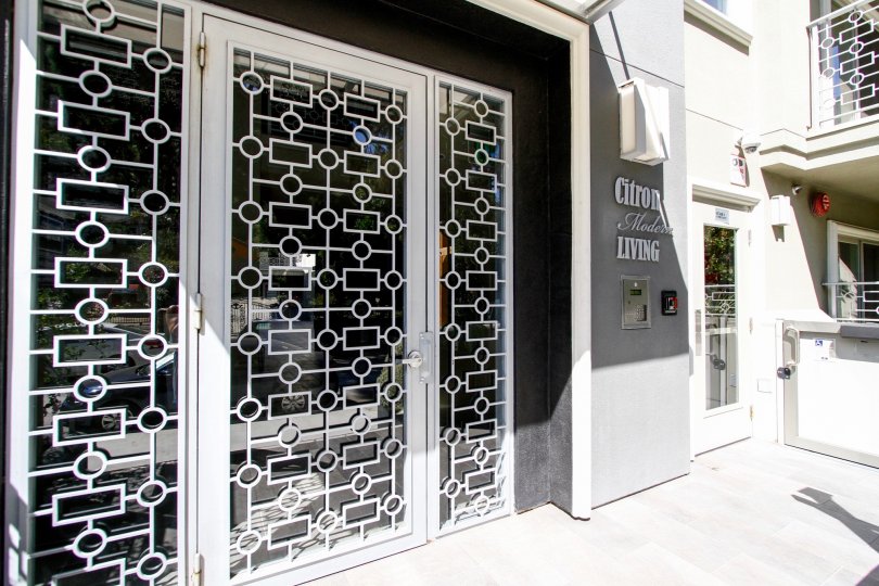 The entrance into Citron Modern Living