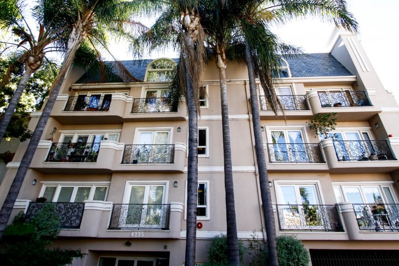 The beautiful architecture of the Regent Mary Ellen