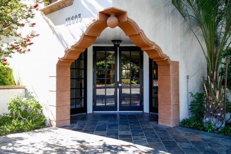 The entrance at the Tamara Condominiums in Studio City