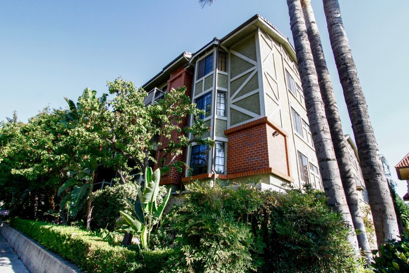 The landscaping around the Regent Court in CA California