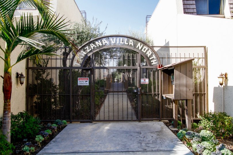 The name above the entrance into Tarzana Villas North