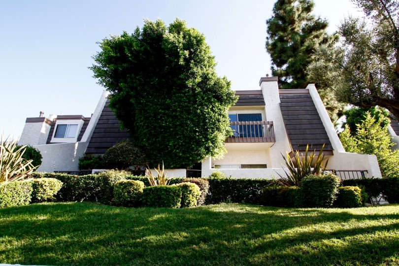 The balconies at Tarzana Villas South