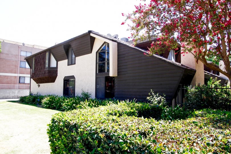 The architecture of Parkwood Van Nuys