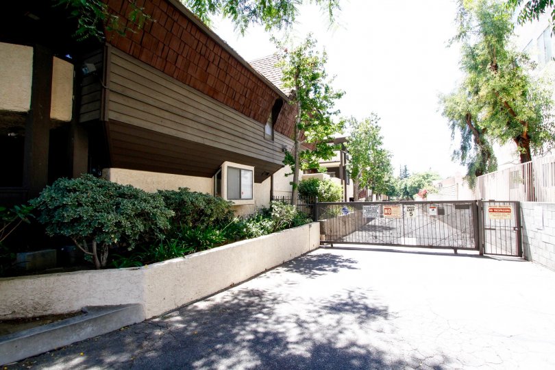 The parking at Parkwood Van Nuys