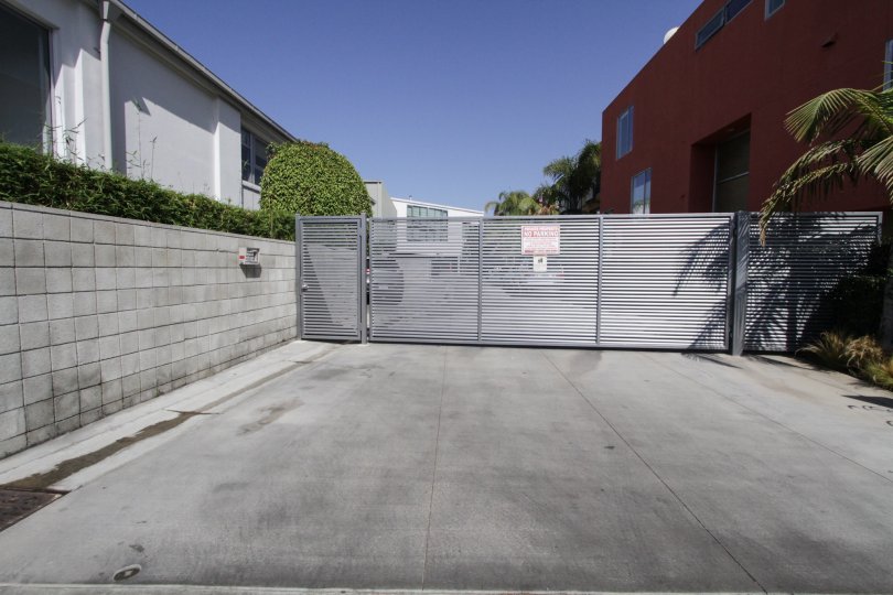 The parking for Bay City Lofts 2 in Venice