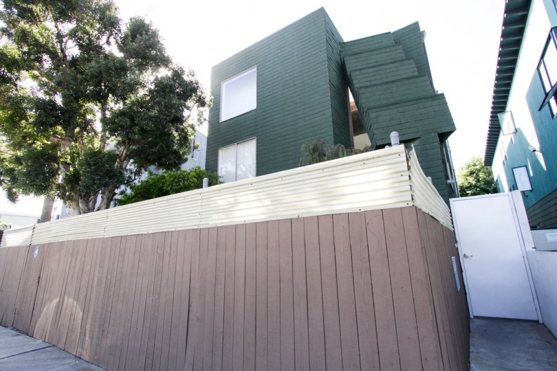 The fence around Frank Gehry Lofts in Venice